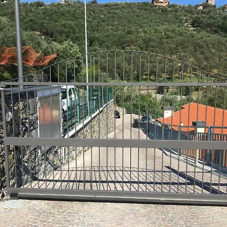 Casa Lavanda * キアーヴァリ